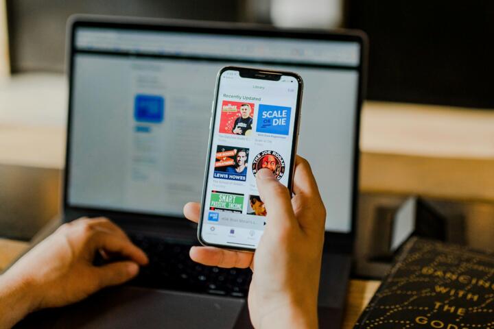 Why Online Ads Follow You After One Search