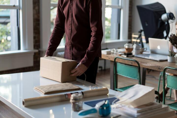 How Delivery Companies Plan Their Routes