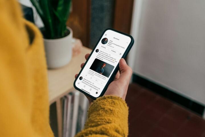 The Social Media Feed and How It Decides What You See